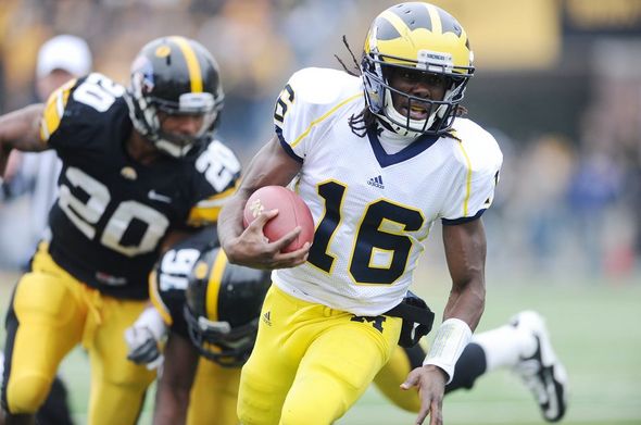 Denard Robinson_Iowa.jpg